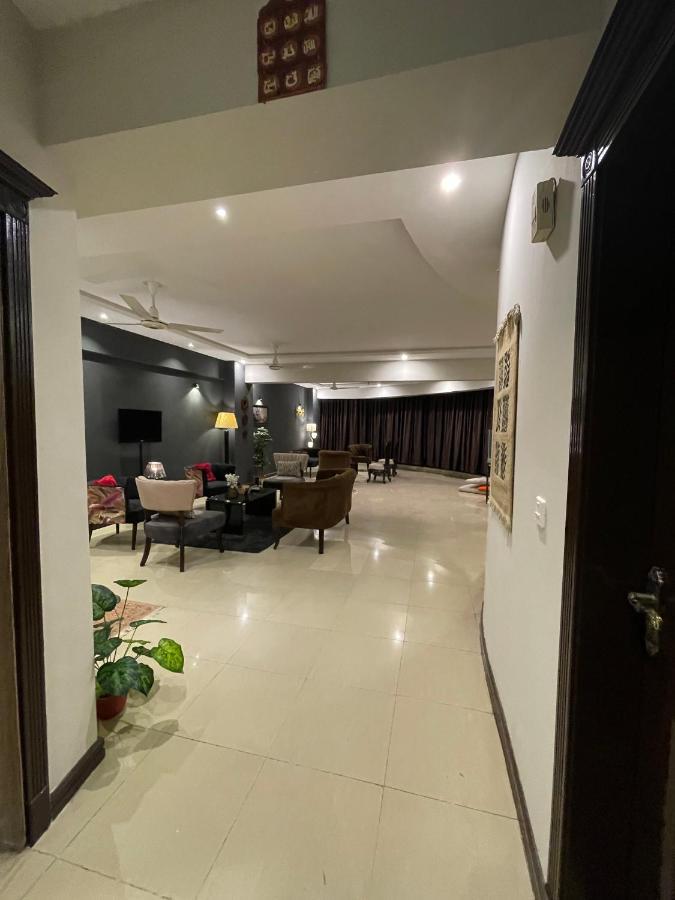 Freddy'S Luxury Family Apartments Ісламабад Екстер'єр фото