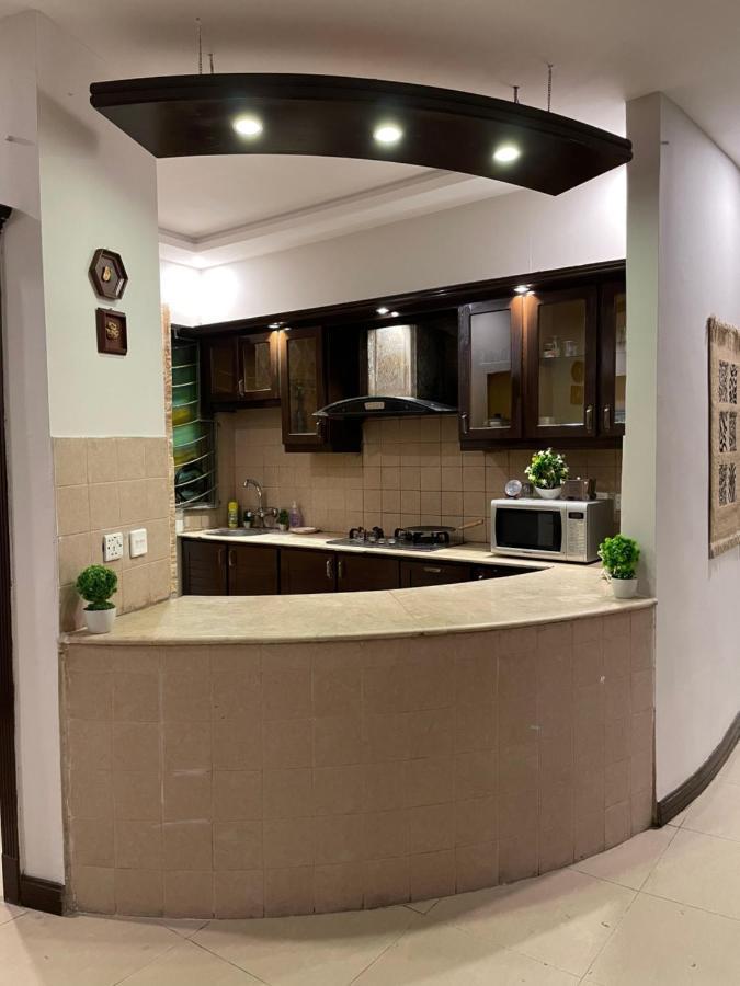 Freddy'S Luxury Family Apartments Ісламабад Екстер'єр фото